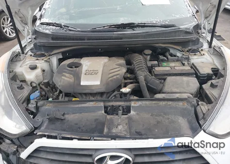 2013 Hyundai Veloster Turbo W/Black z USA, uszkodzony, nr VIN KMHTC6AE4DU167571